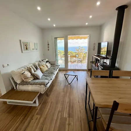 Apartman Ka Mahina A