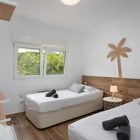 Apartman Ka Mahina A